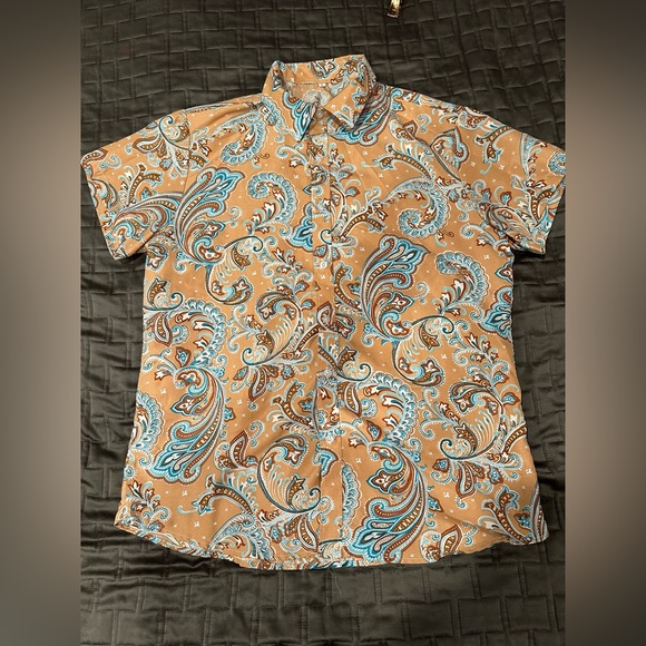 Men’s soft button down shirt - Picture 2 of 3